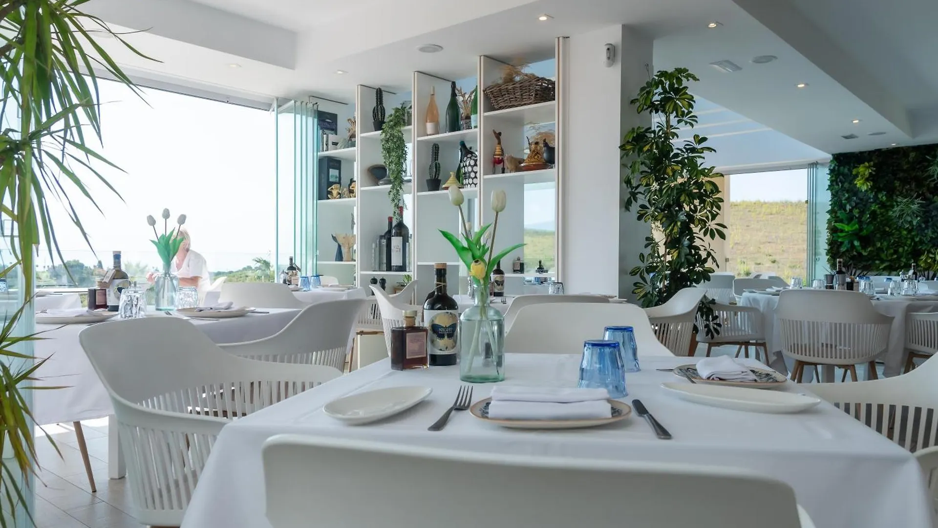 Paradise Lagoon Alcazaba By Hostlovers Estepona