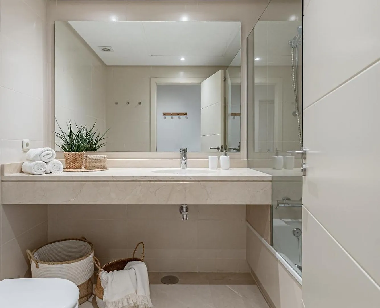 Apartment Paradise Lagoon Alcazaba By Hostlovers Estepona
