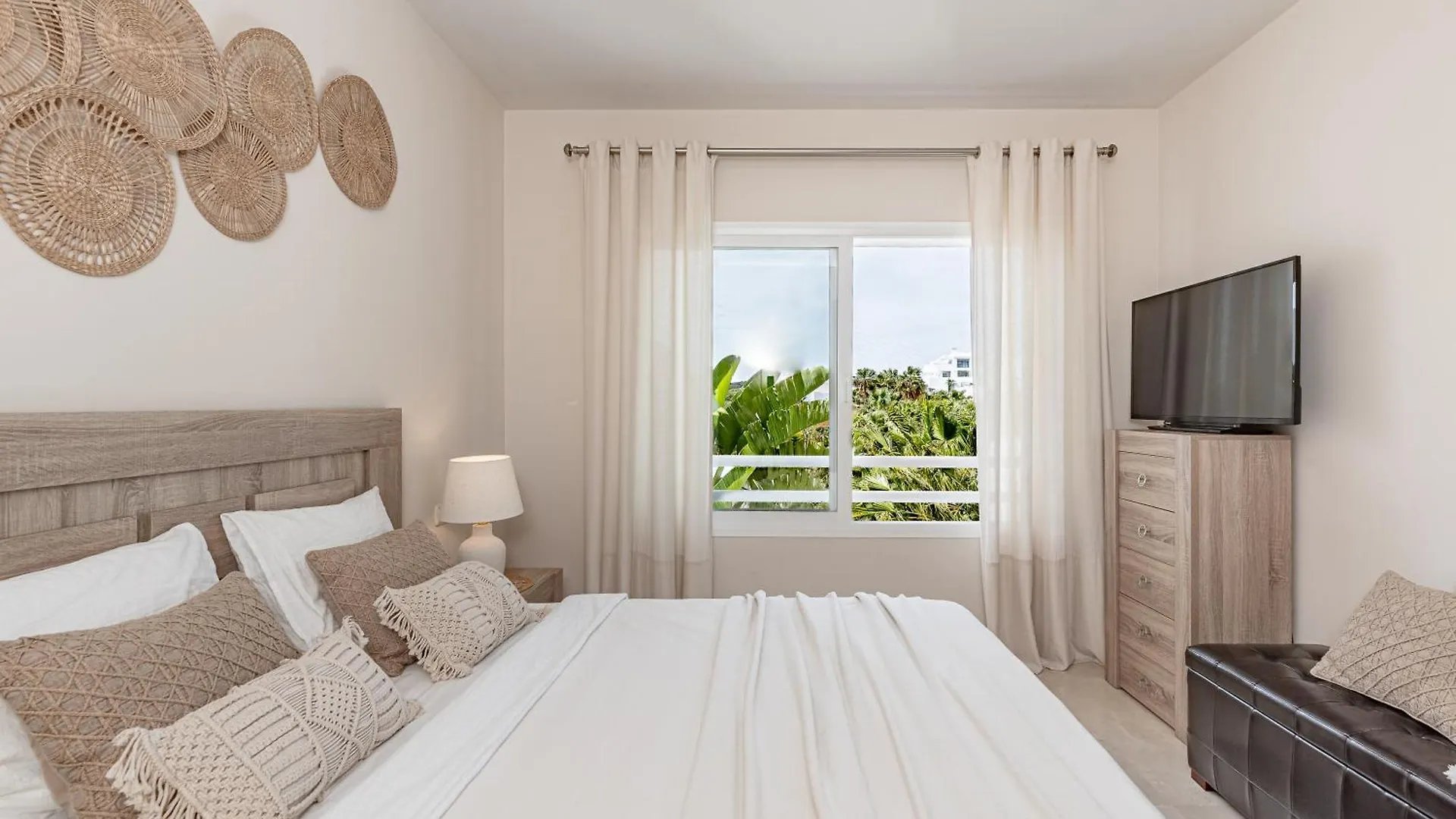 Apartment Paradise Lagoon Alcazaba By Hostlovers Estepona