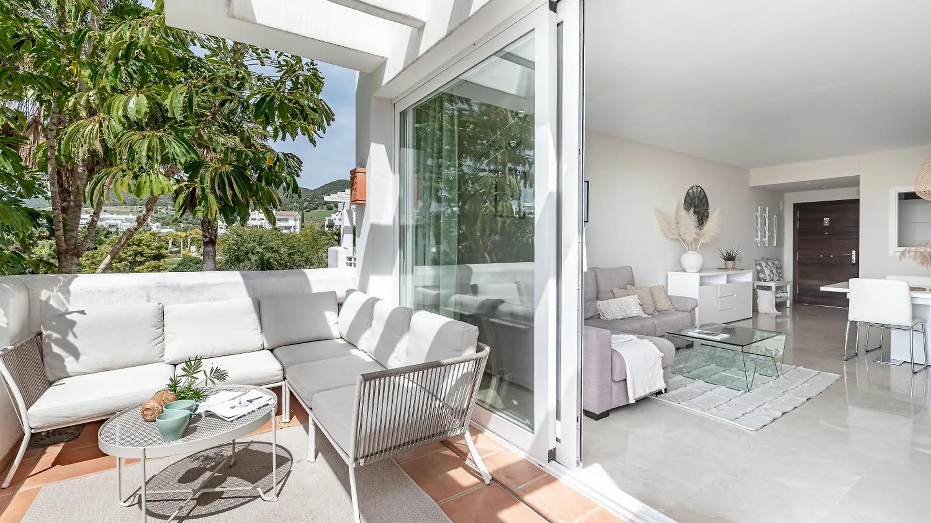 Paradise Lagoon Alcazaba By Hostlovers Estepona Apartment